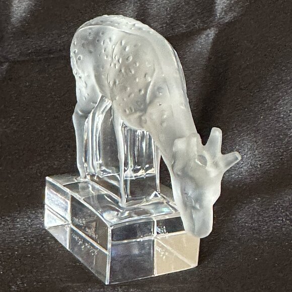Flawless Lalique Crystal Deer. - Picture 3 of 8